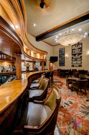 Vintages Wine Bar & Lounge